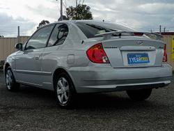 2004 Hyundai Accent GL