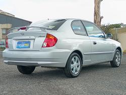 2004 Hyundai Accent GL