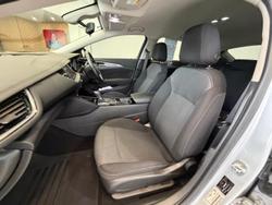 2020 Holden Commodore LT