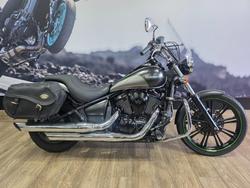 Kawasaki Vulcan 900 (VN900) Custom