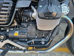 2015 MOTO GUZZI V7 STONE BLACK