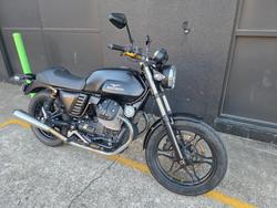 2015 MOTO GUZZI V7 STONE BLACK