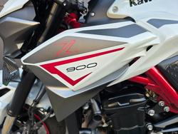 2022 Kawasaki Z900 SUPERNAKED (ZR900) WHITE
