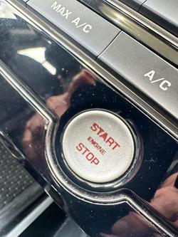 2016 Jaguar XE 20t Prestige X760 MY16 Bluefire Blue