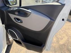 2018 RENAULT TRAFIC FORMULA EDITION LWB X82 MY18 WHITE