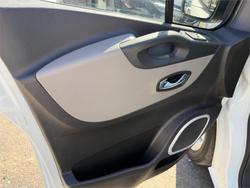 2018 RENAULT TRAFIC FORMULA EDITION LWB X82 MY18 WHITE