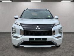 2025 Mitsubishi Outlander Exceed Tourer