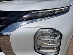 2025 Mitsubishi Outlander Exceed Tourer