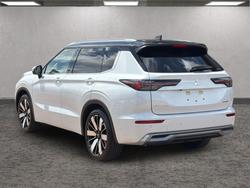 2025 Mitsubishi Outlander Exceed Tourer