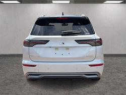2025 Mitsubishi Outlander Exceed Tourer