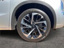 2025 Mitsubishi Outlander PHEV Exceed