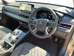 2025 Mitsubishi Outlander PHEV Exceed