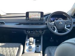 2025 Mitsubishi Outlander PHEV Exceed