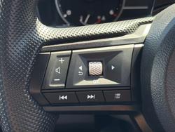 2025 Mitsubishi Triton GLX