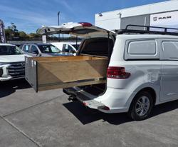 2023 LDV G10 +