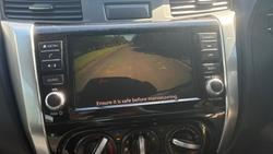 2022 Nissan Navara SL