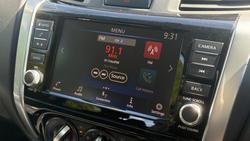 2022 Nissan Navara SL