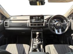 2000 Mitsubishi Triton