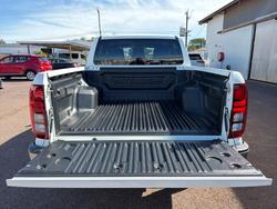 2000 Mitsubishi Triton
