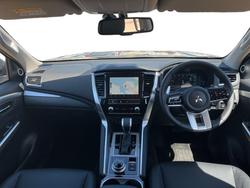 2000 Mitsubishi Pajero Sport