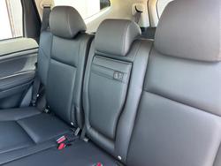 2000 Mitsubishi Pajero Sport