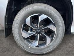 2000 Mitsubishi Pajero Sport