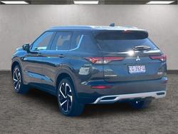 2025 Mitsubishi Outlander PHEV Exceed