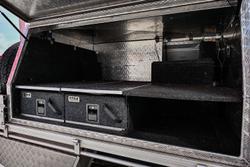 2013 Toyota Hilux SR5