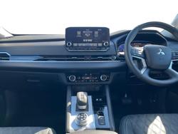2025 Mitsubishi Outlander