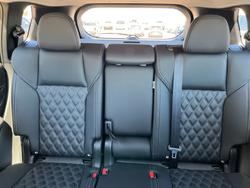 2000 Mitsubishi Outlander