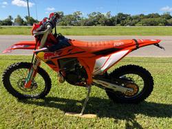 2025 Ktm 300 EXC CHAMPIONS EDITION Orange