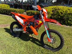 2025 Ktm 300 EXC CHAMPIONS EDITION Orange