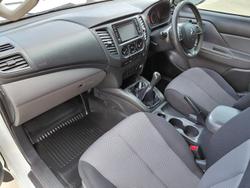 2017 Mitsubishi Triton GLX MQ MY18 4X4 Dual Range White