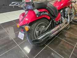 2010 Kawasaki VULCAN 900 (VN900) CLASSIC RED