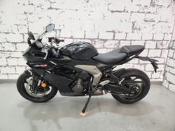 2026 Triumph Daytona 660 LAMS Daytona Black
