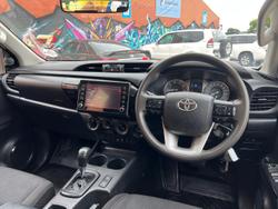 2020 Toyota Hilux SR
