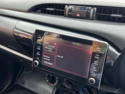 2020 Toyota Hilux SR