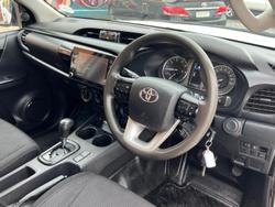 2020 Toyota Hilux SR