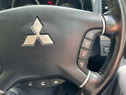 2016 Mitsubishi Pajero GLX