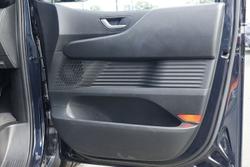 2023 Hyundai STARIA Elite