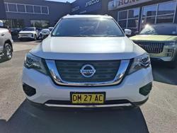 2017 Nissan Pathfinder ST