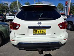 2017 Nissan Pathfinder ST