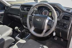 2022 Mahindra PIK-UP S6+