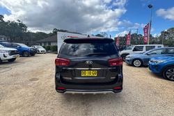 2019 Kia Carnival Platinum