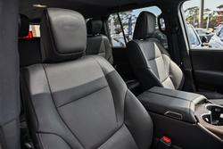 2025 Toyota Landcruiser VX