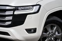 2025 Toyota Landcruiser VX