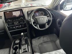 2026 Nissan Patrol Warrior Y62 MY26 4X4 Dual Range Black Obsidian