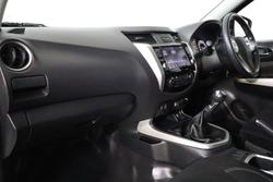 2019 Nissan Navara SL