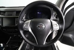 2019 Nissan Navara SL