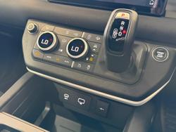 2022 Land Rover Defender 110 D300 SE